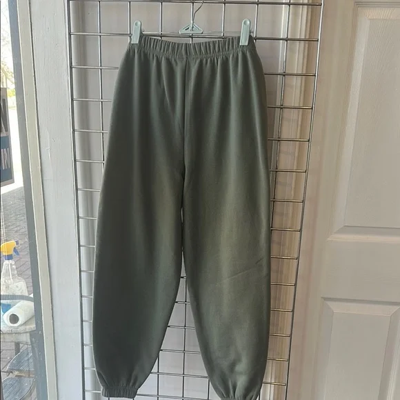 No Boundaries Green Track Pants with Drawstring Waist - Picture 3 of 3